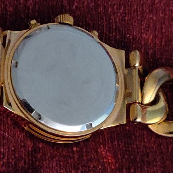 Amaze-Zing (B4) Sale!! SP#212 Michael Kors Watch - Picture 3 of 9